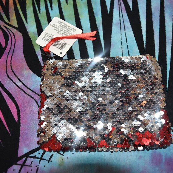 Beautiful Red shimmy bag - Picture 5 of 8